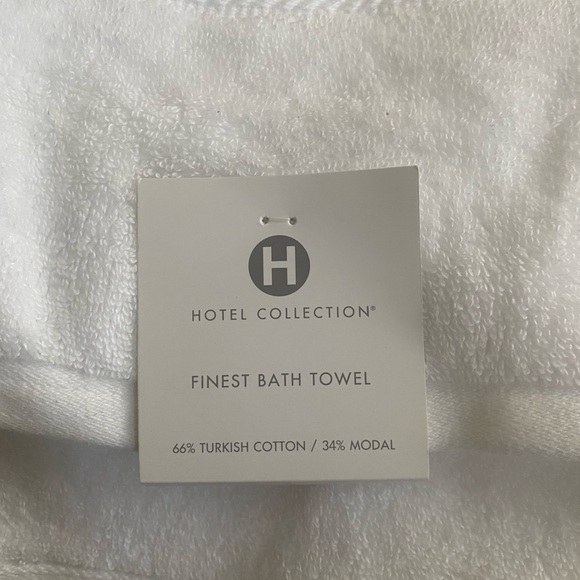 HOTEL COLLECTION  Finest Bath towel 30x56 in made in Turkey - Picture 4 of 5